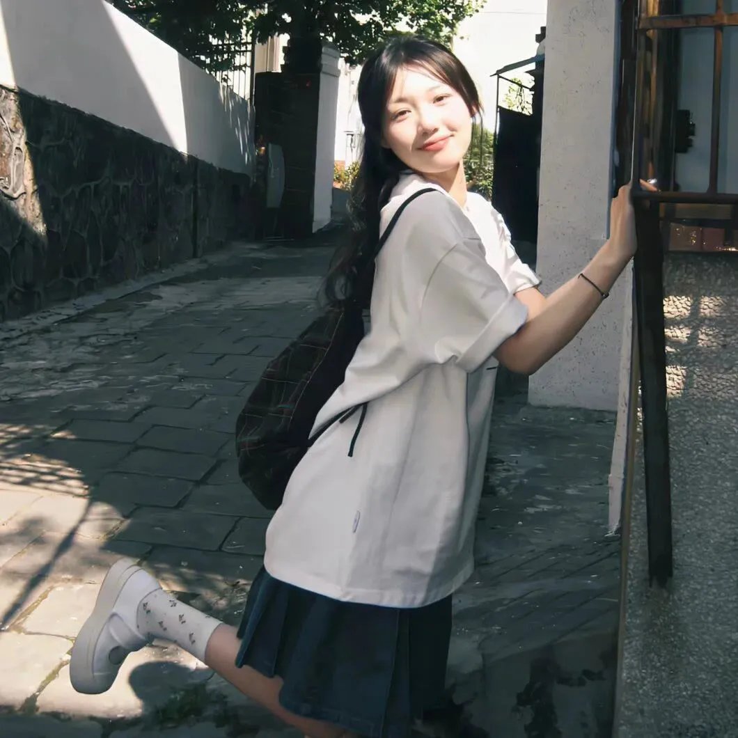 阳台上的女人们